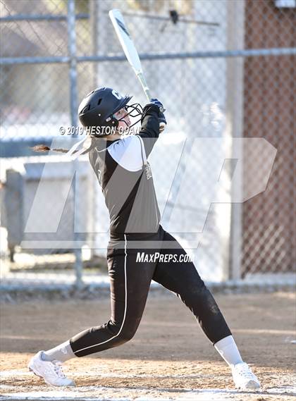 Thumbnail 3 in Millikan @ Canyon photogallery.