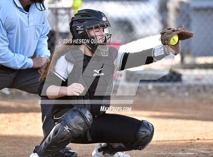 Thumbnail 2 in Millikan @ Canyon photogallery.