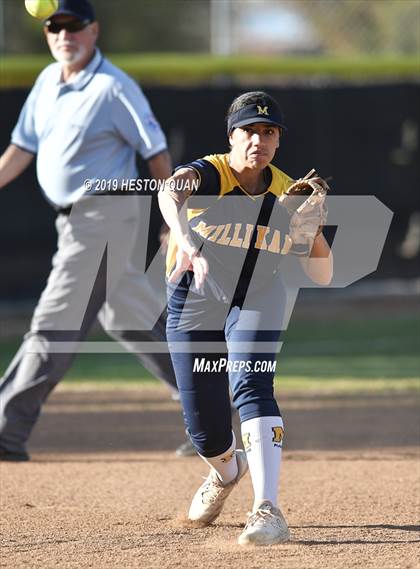 Thumbnail 1 in Millikan @ Canyon photogallery.