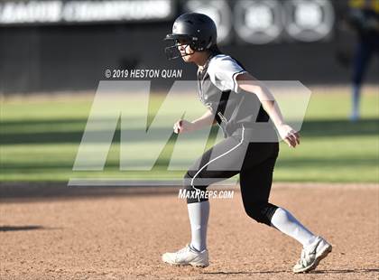 Thumbnail 2 in Millikan @ Canyon photogallery.