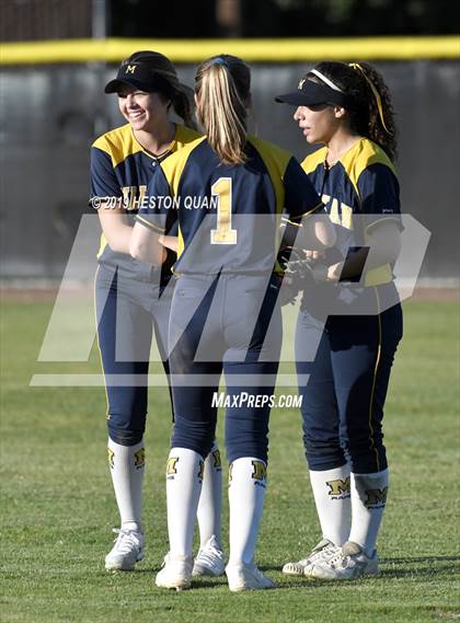 Thumbnail 3 in Millikan @ Canyon photogallery.