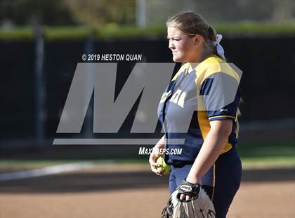 Thumbnail 3 in Millikan @ Canyon photogallery.