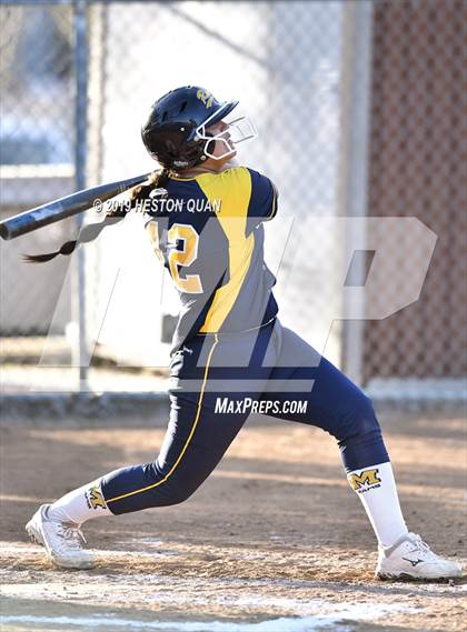 Thumbnail 2 in Millikan @ Canyon photogallery.