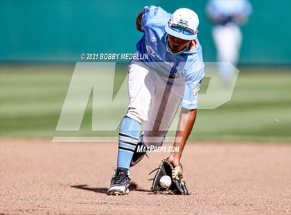 Thumbnail 3 in Clovis North @ Bullard photogallery.