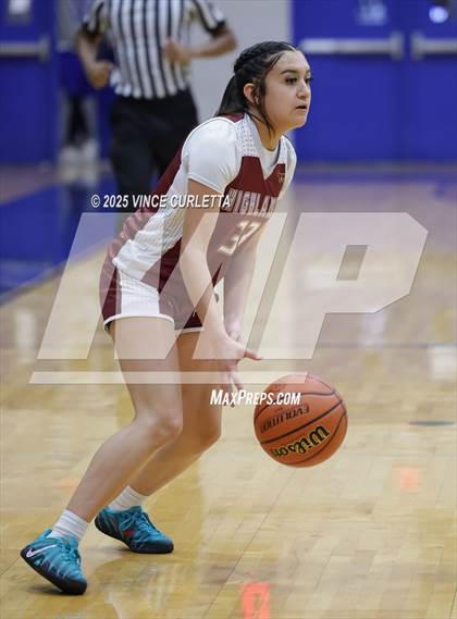 Thumbnail 3 in Highlands vs. Dripping Springs (Lobo Pack Attack Classic) photogallery.