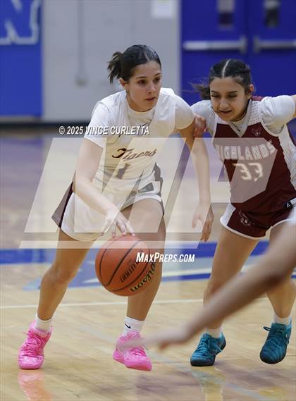 Thumbnail 1 in Highlands vs. Dripping Springs (Lobo Pack Attack Classic) photogallery.
