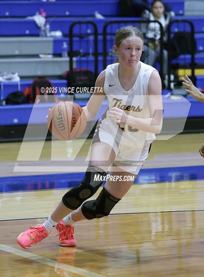 Thumbnail 1 in Highlands vs. Dripping Springs (Lobo Pack Attack Classic) photogallery.