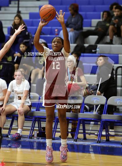 Thumbnail 1 in Highlands vs. Dripping Springs (Lobo Pack Attack Classic) photogallery.