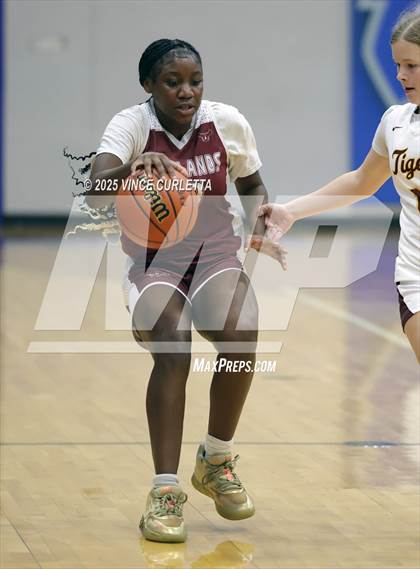 Thumbnail 2 in Highlands vs. Dripping Springs (Lobo Pack Attack Classic) photogallery.
