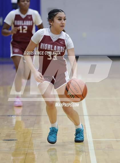 Thumbnail 1 in Highlands vs. Dripping Springs (Lobo Pack Attack Classic) photogallery.