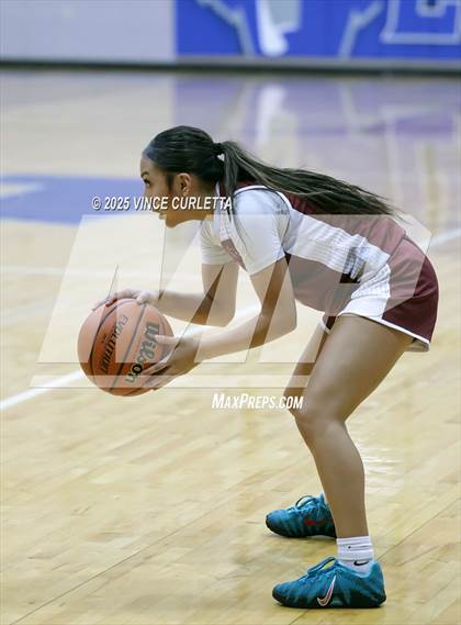 Thumbnail 2 in Highlands vs. Dripping Springs (Lobo Pack Attack Classic) photogallery.