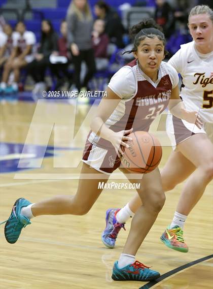 Thumbnail 2 in Highlands vs. Dripping Springs (Lobo Pack Attack Classic) photogallery.