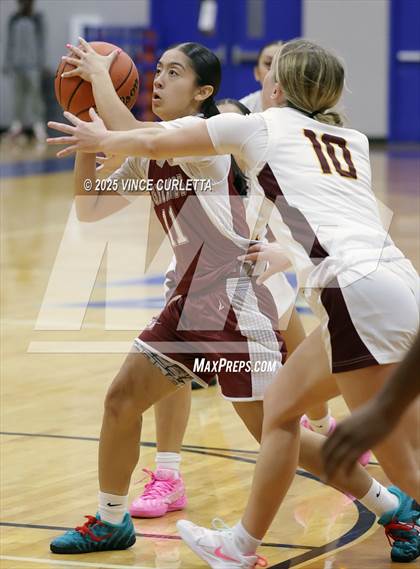 Thumbnail 1 in Highlands vs. Dripping Springs (Lobo Pack Attack Classic) photogallery.