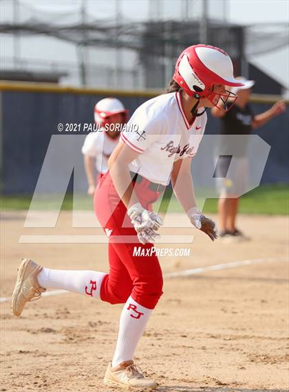Thumbnail 3 in Regis Jesuit @ Chaparral photogallery.