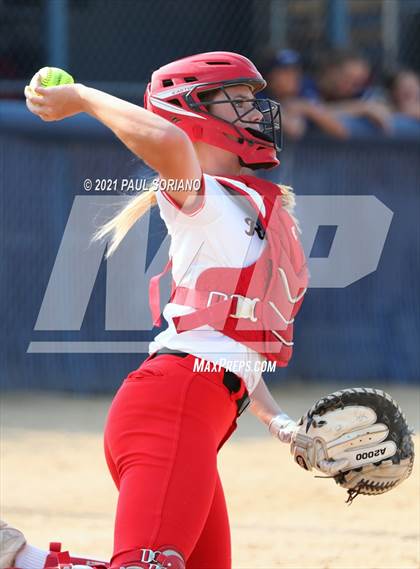 Thumbnail 3 in Regis Jesuit @ Chaparral photogallery.