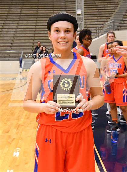 Thumbnail 3 in San Angelo Central vs Lee [Robert E.] (SAISD Invitational) photogallery.