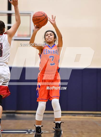 Thumbnail 3 in San Angelo Central vs Lee [Robert E.] (SAISD Invitational) photogallery.