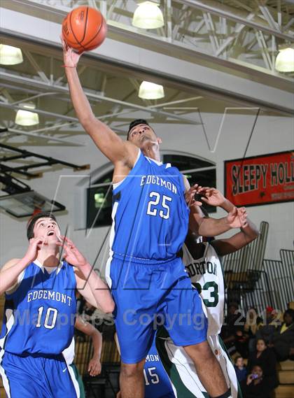 Thumbnail 3 in Gorton vs Edgemont  (21 Annual Howard Godwin Sleepy Hollow Tournament) photogallery.