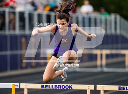 Thumbnail 2 in Bellbrook Invitational photogallery.