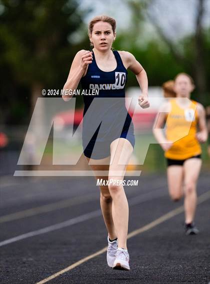 Thumbnail 2 in Bellbrook Invitational photogallery.