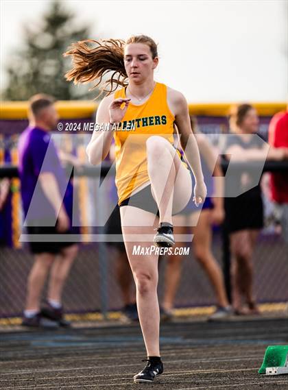 Thumbnail 3 in Bellbrook Invitational photogallery.