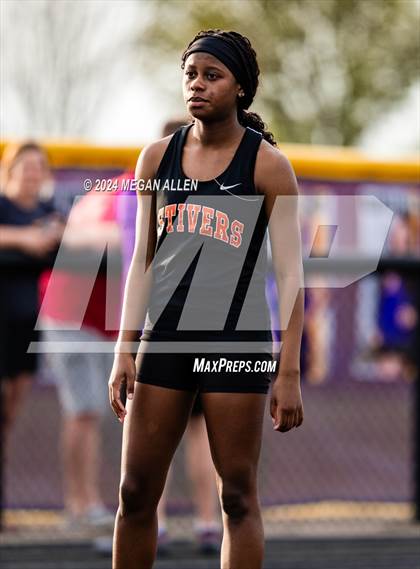Thumbnail 2 in Bellbrook Invitational photogallery.
