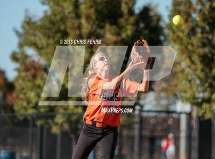 Thumbnail 2 in Pueblo West vs. Erie (CHSAA 4A Quarterfinal) photogallery.