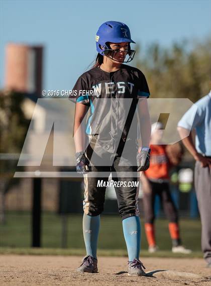 Thumbnail 1 in Pueblo West vs. Erie (CHSAA 4A Quarterfinal) photogallery.