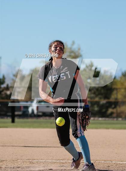 Thumbnail 1 in Pueblo West vs. Erie (CHSAA 4A Quarterfinal) photogallery.