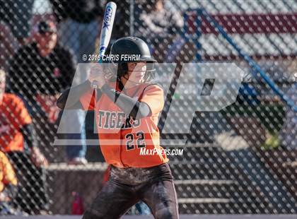 Thumbnail 2 in Pueblo West vs. Erie (CHSAA 4A Quarterfinal) photogallery.