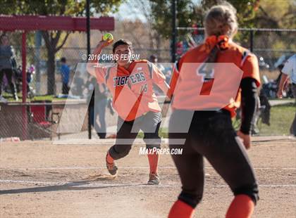 Thumbnail 3 in Pueblo West vs. Erie (CHSAA 4A Quarterfinal) photogallery.