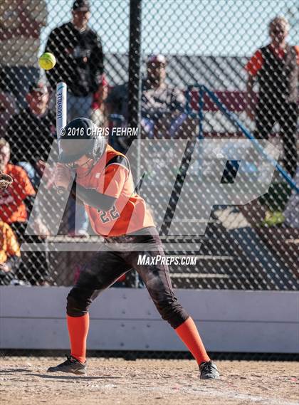 Thumbnail 3 in Pueblo West vs. Erie (CHSAA 4A Quarterfinal) photogallery.
