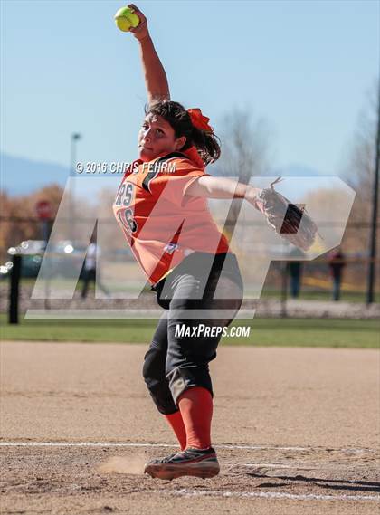 Thumbnail 1 in Pueblo West vs. Erie (CHSAA 4A Quarterfinal) photogallery.