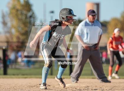 Thumbnail 3 in Pueblo West vs. Erie (CHSAA 4A Quarterfinal) photogallery.