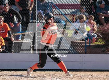 Thumbnail 2 in Pueblo West vs. Erie (CHSAA 4A Quarterfinal) photogallery.