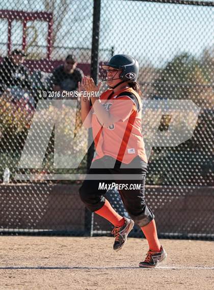 Thumbnail 2 in Pueblo West vs. Erie (CHSAA 4A Quarterfinal) photogallery.