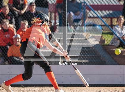 Thumbnail 2 in Pueblo West vs. Erie (CHSAA 4A Quarterfinal) photogallery.