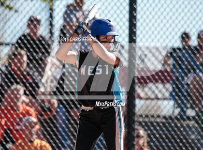Thumbnail 2 in Pueblo West vs. Erie (CHSAA 4A Quarterfinal) photogallery.