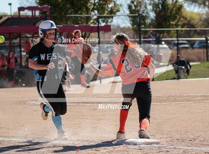Thumbnail 1 in Pueblo West vs. Erie (CHSAA 4A Quarterfinal) photogallery.