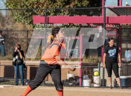 Thumbnail 3 in Pueblo West vs. Erie (CHSAA 4A Quarterfinal) photogallery.