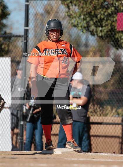 Thumbnail 1 in Pueblo West vs. Erie (CHSAA 4A Quarterfinal) photogallery.
