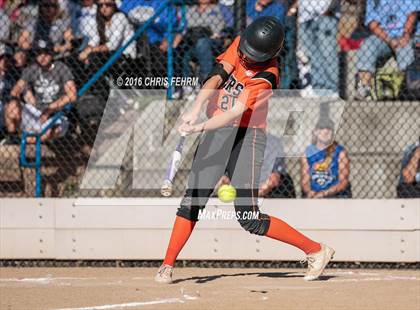 Thumbnail 1 in Pueblo West vs. Erie (CHSAA 4A Quarterfinal) photogallery.