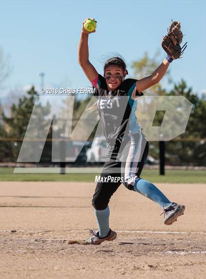 Thumbnail 2 in Pueblo West vs. Erie (CHSAA 4A Quarterfinal) photogallery.