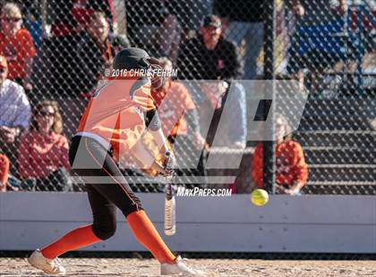 Thumbnail 3 in Pueblo West vs. Erie (CHSAA 4A Quarterfinal) photogallery.