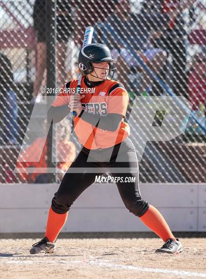 Thumbnail 2 in Pueblo West vs. Erie (CHSAA 4A Quarterfinal) photogallery.
