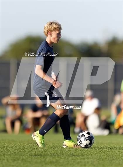 Thumbnail 1 in JV: Moorhead @ Bemidji photogallery.