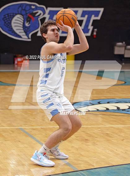 Thumbnail 2 in Corona del Mar vs Alhambra (Winter Hoops Shootout) photogallery.