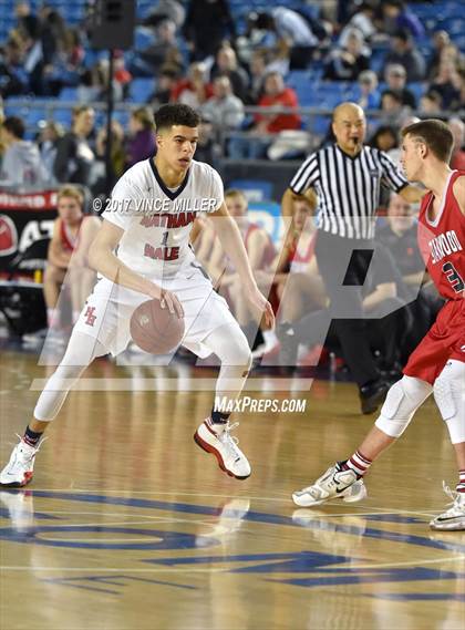 Thumbnail 3 in Nathan Hale vs. Stanwood (WIAA 3A Quarterfinal)  photogallery.