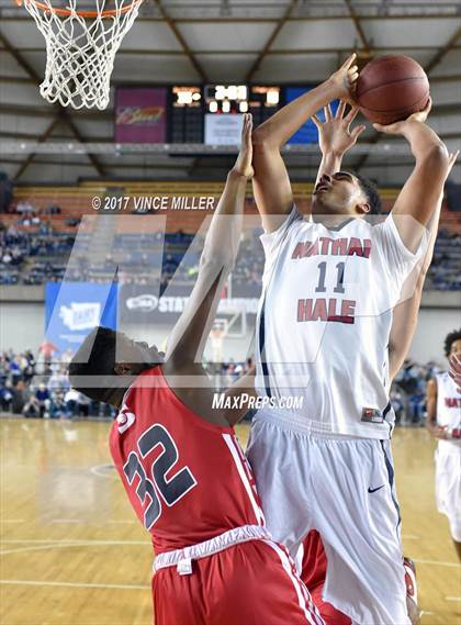 Thumbnail 3 in Nathan Hale vs. Stanwood (WIAA 3A Quarterfinal)  photogallery.