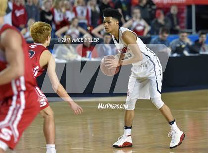 Thumbnail 3 in Nathan Hale vs. Stanwood (WIAA 3A Quarterfinal)  photogallery.
